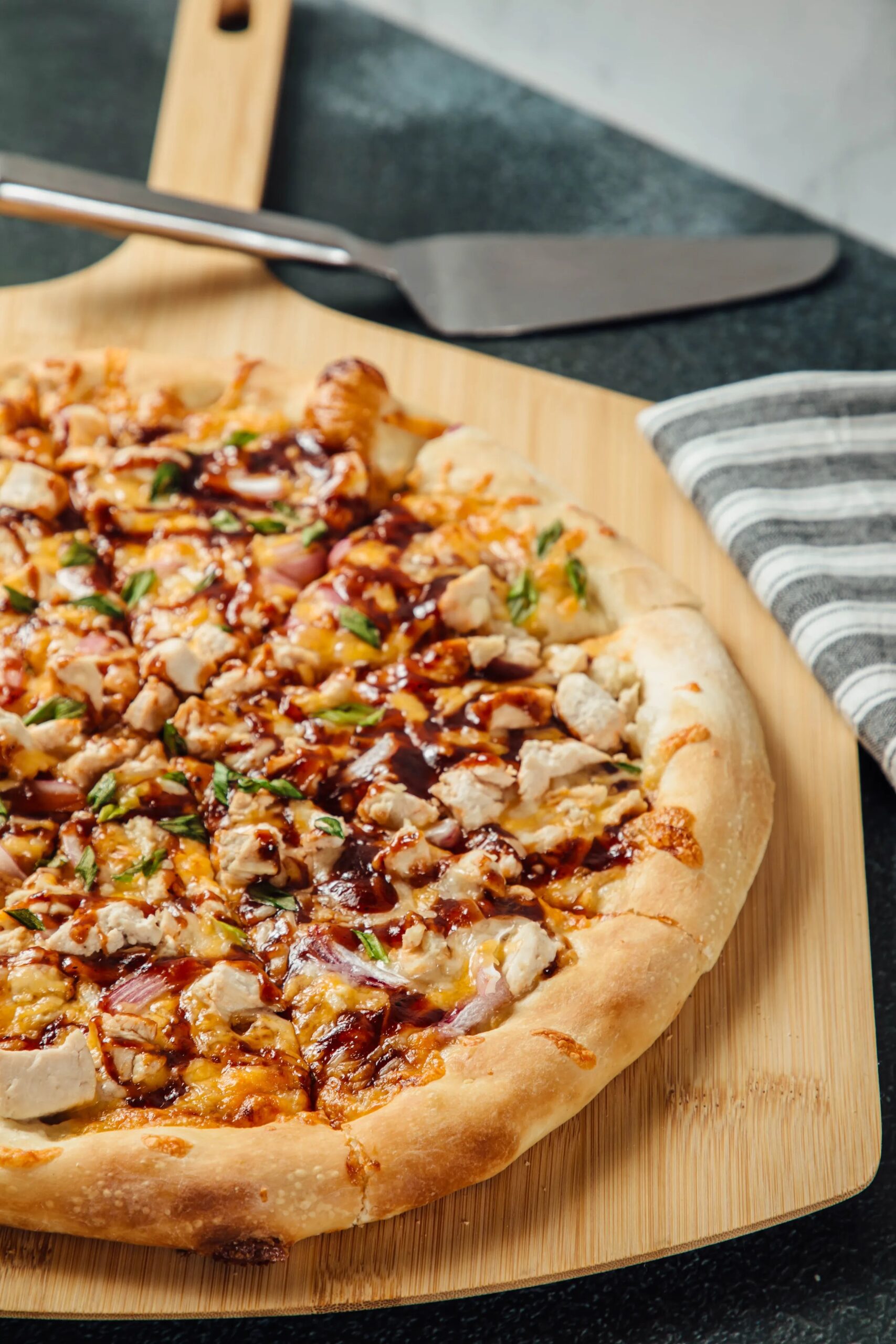 BBQ chicken pizza