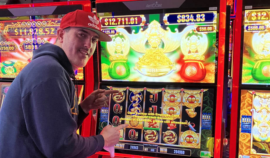 Craig from Rochester won $2,049 on Big Fu Cash Bats